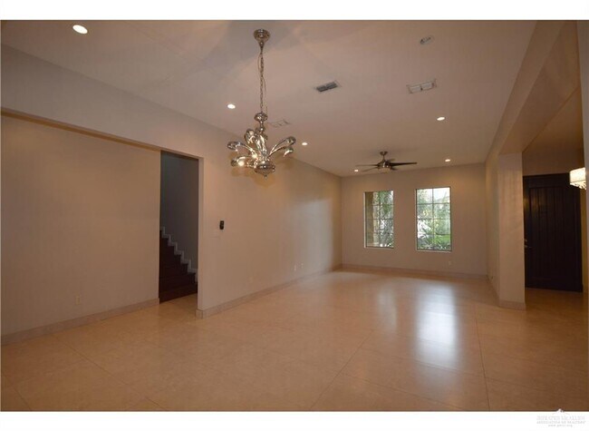Building Photo - 39 Denia Ct