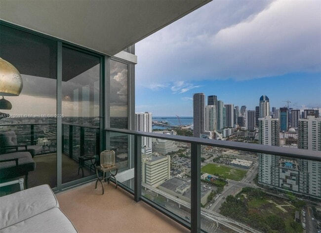 Building Photo - 1600 NE 1st Ave