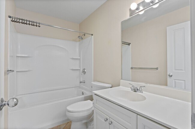 Building Photo - Perfect for Pets & Families! 4BR Ewa Beach...