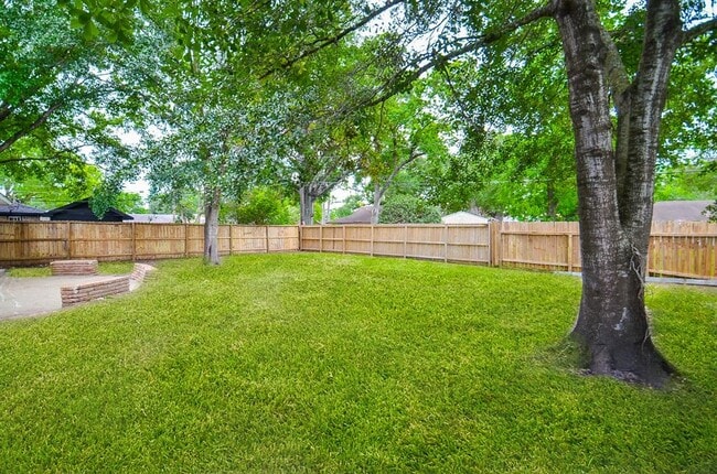 Building Photo - 6107 Kuldell Dr