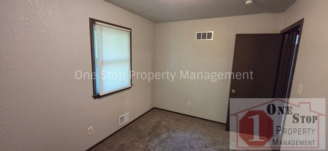 Building Photo - 3-Bedroom, 1-Bathroom home in Kansas City