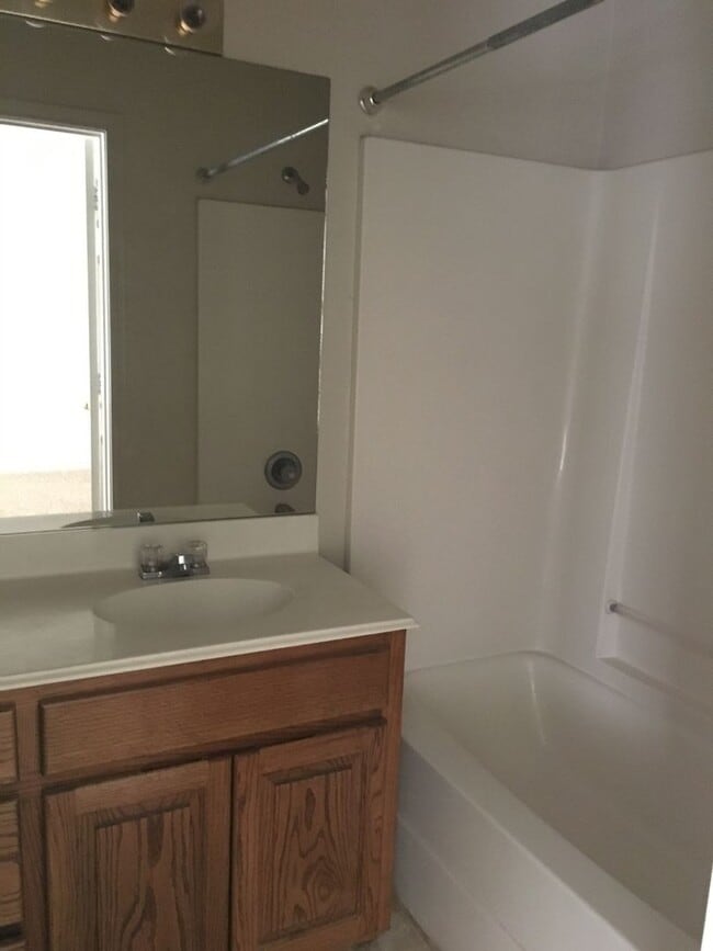 Building Photo - 2012 Seabiscuit