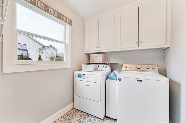 Building Photo - 5235 Lanier Ln