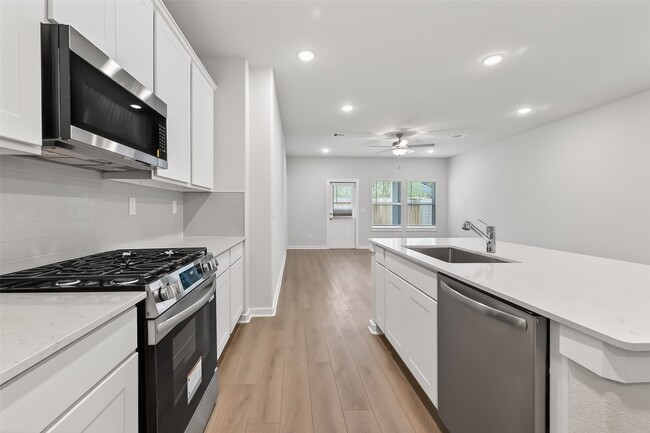 Building Photo - 8538 Blueberry Ash St