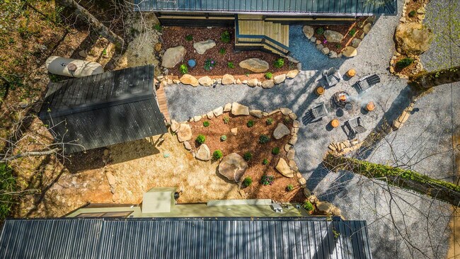 Building Photo - 152 Baxter Rd