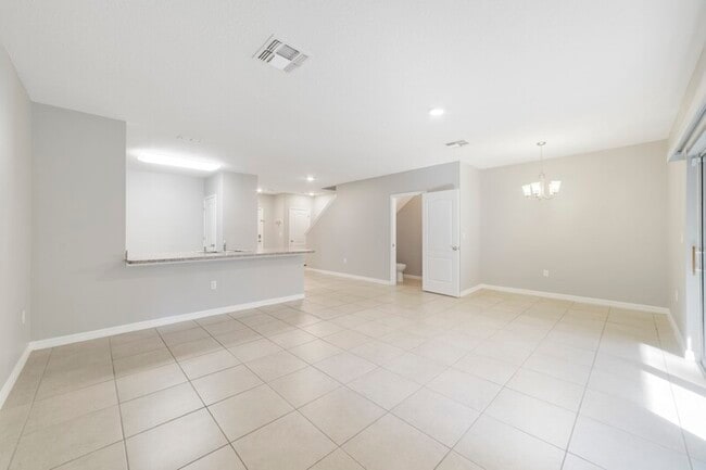 Building Photo - 443 Arbor Lakes Dr