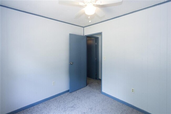 Building Photo - 504 Ash Ln