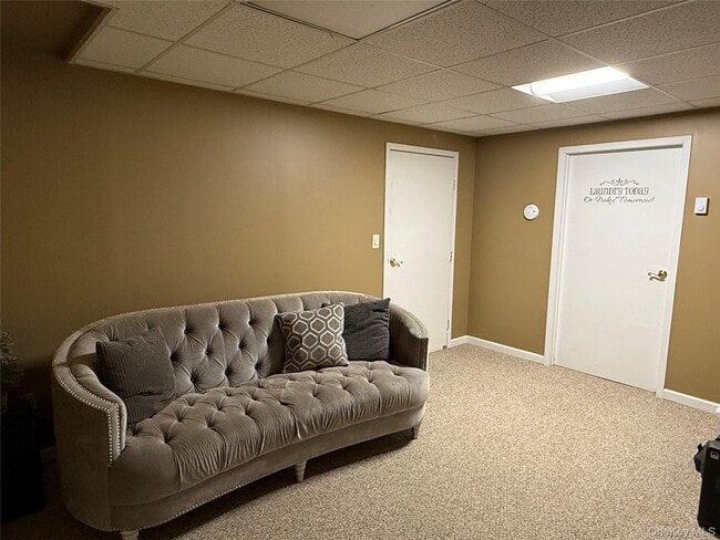 Building Photo - 12 Paine Commons