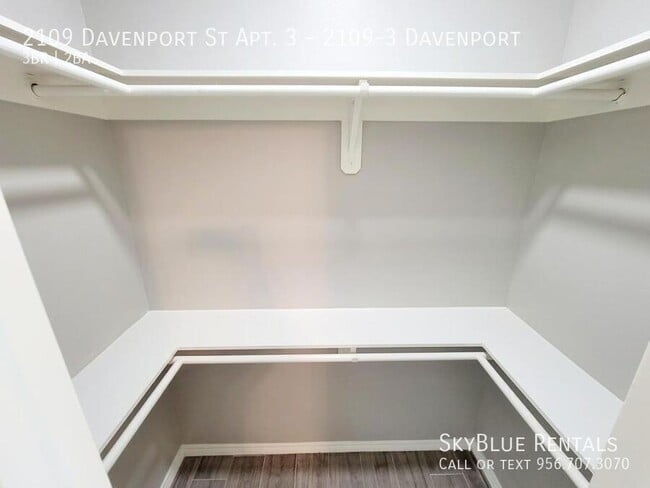 Building Photo - 2109 Davenport St