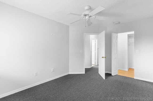 Building Photo - 245 Via Milan Terrace