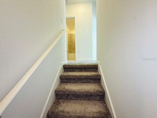 Building Photo - 2473 Skyline Lp