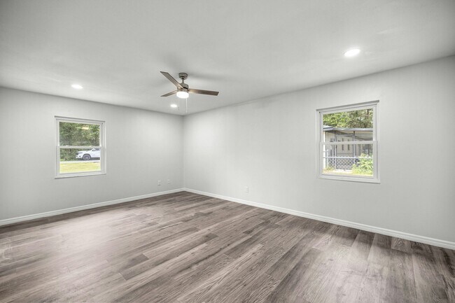 Building Photo - 5 Bahia Court Trce