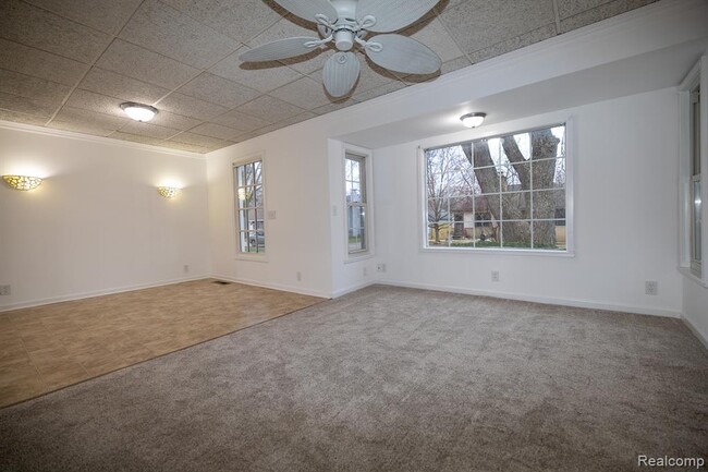 Building Photo - 9172 Millward Ave