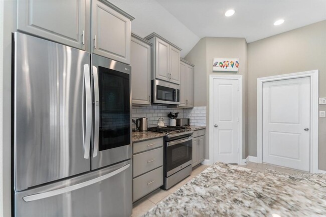 Building Photo - 19063 Minero Ln
