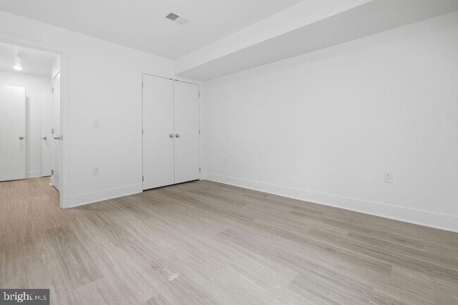 Building Photo - 6036 Market St