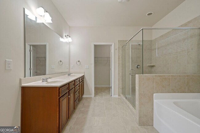 Building Photo - 2680 Ogden Trl