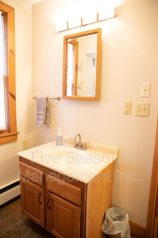Building Photo - 328 Browns Trce