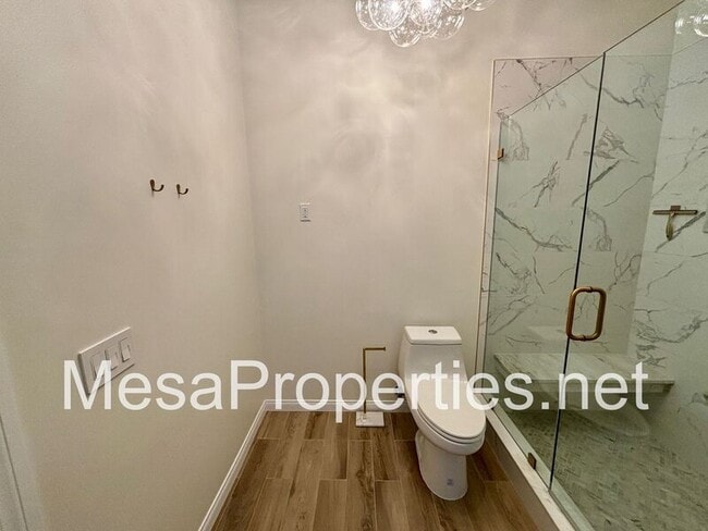Building Photo - 9754 Willow Wood Dr