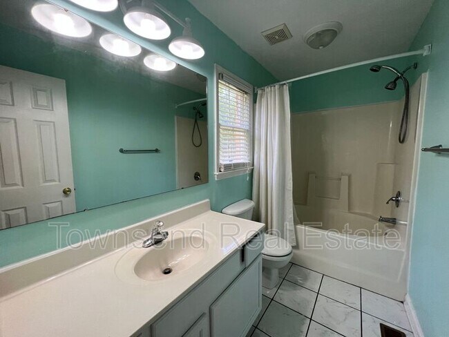 Building Photo - 539 Killeen Rd