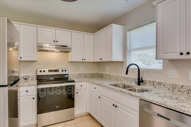 Building Photo - 4851 Jasmine Way