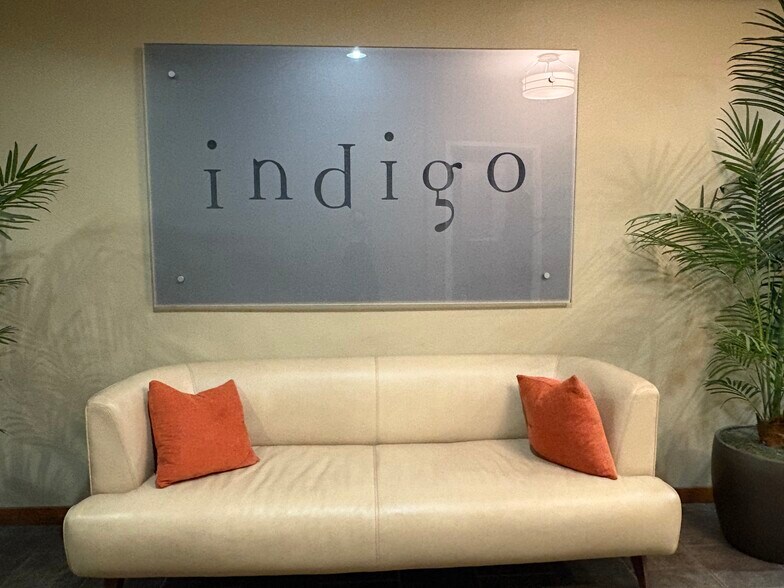 Lobby - 4050 Glencoe Ave