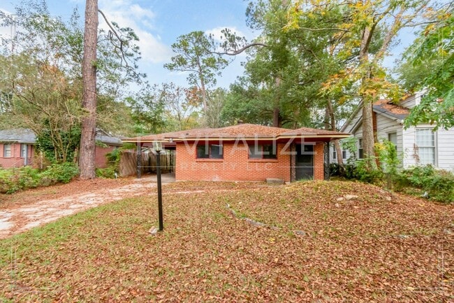 Building Photo - HALF-DEPOSIT SPECIAL! Updated 2 Bed/1 Bath Home in Mobile!