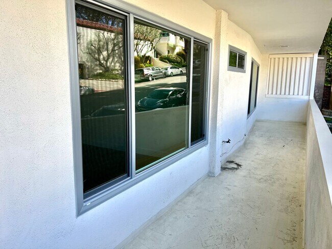 Building Photo - 5630 Ravenspur Dr