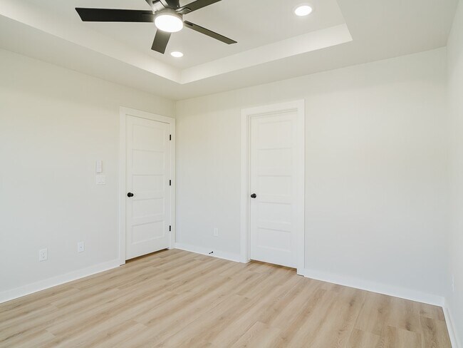 Building Photo - 1717 Cuppett Cir