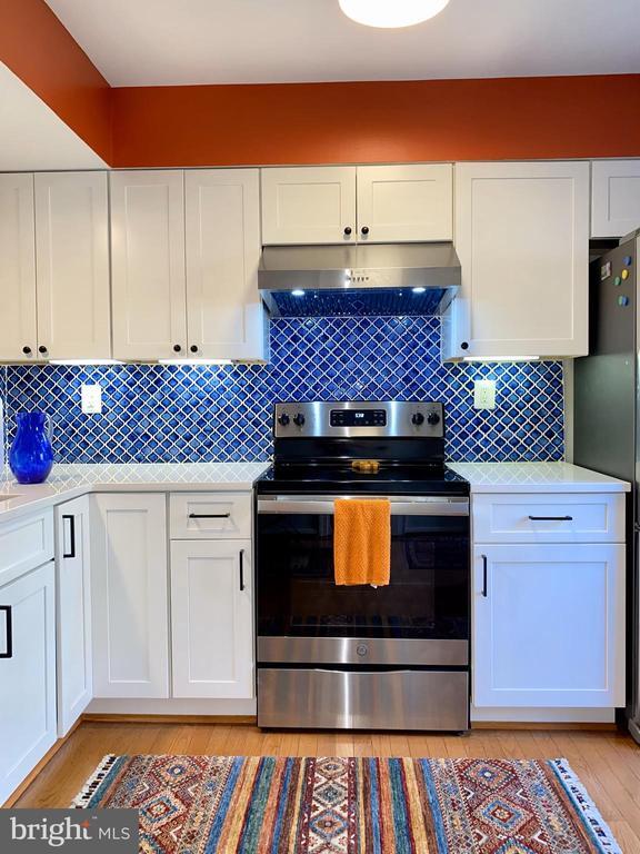 Building Photo - 2510 S Arlington Mill Dr