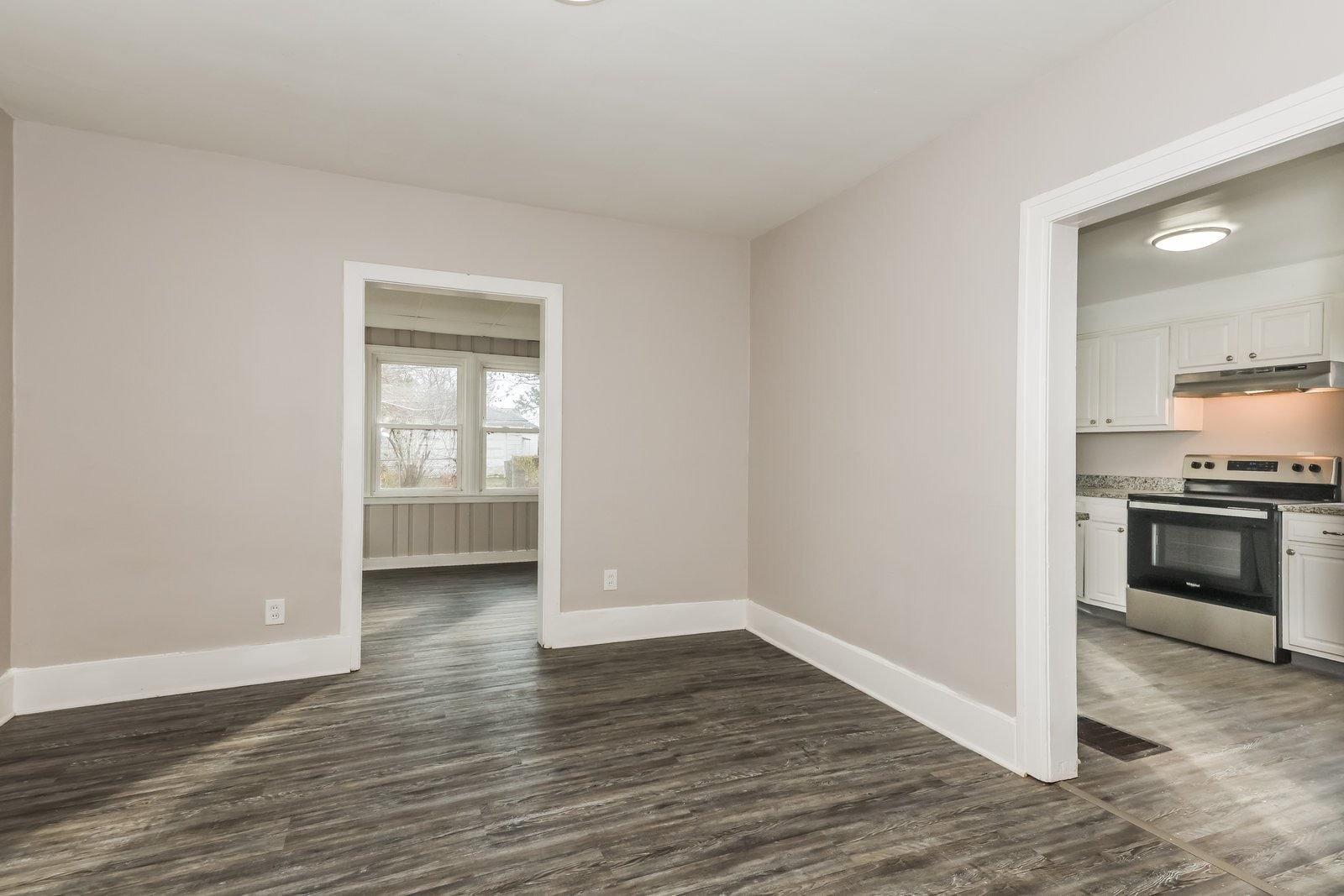 Building Photo - 736 McCleary Ave