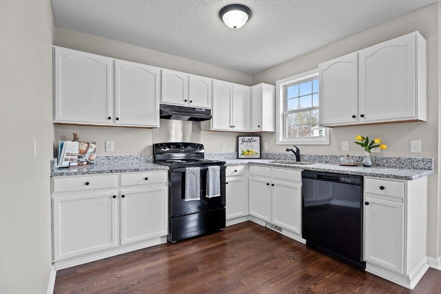 Building Photo - 109 Doves Mount Cir