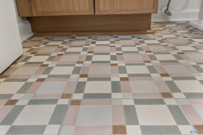 Building Photo - 8003 Brookfield Cir SE