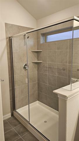 Building Photo - 5005 Vly Frg Dr
