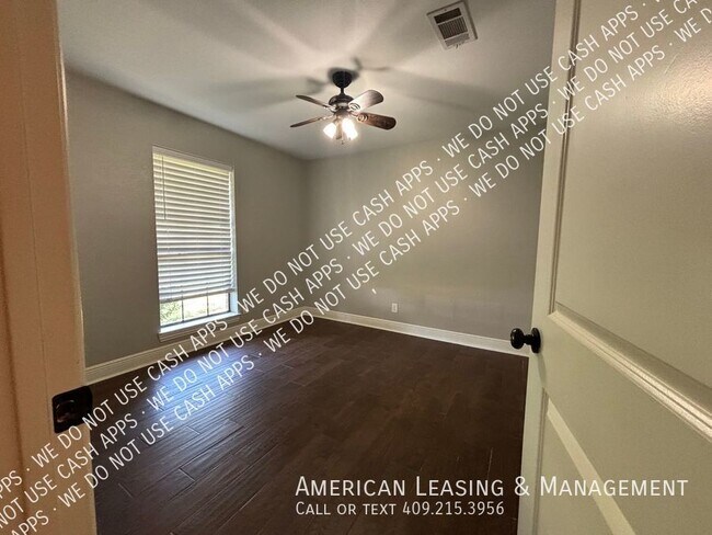Building Photo - 2207 Spring Oak Ln