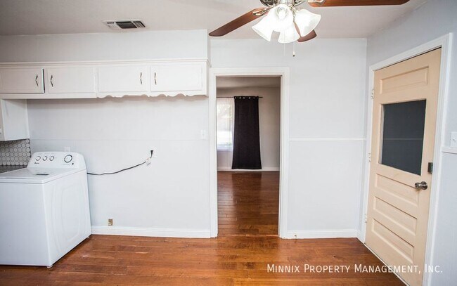 Building Photo - 1320 60th St