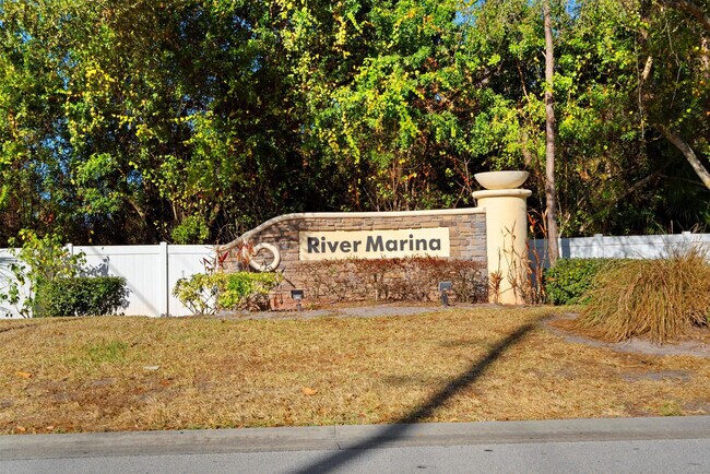 Building Photo - 9467 SW Merlin Ct