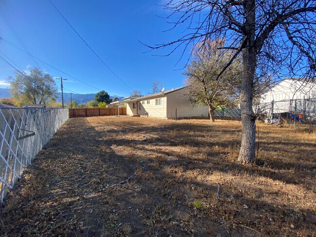 Building Photo - single family home