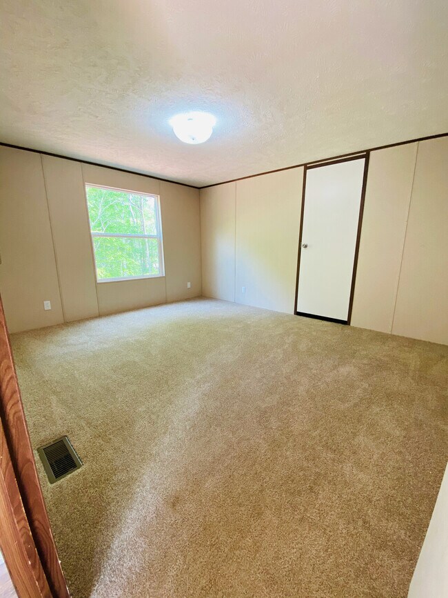 Building Photo - 318 Harrison Trail