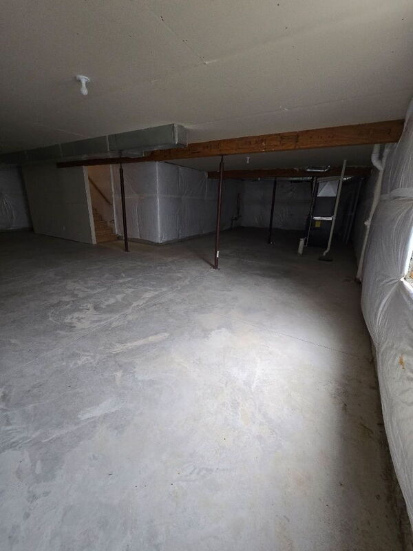 Building Photo - 5653 Brookview Ave