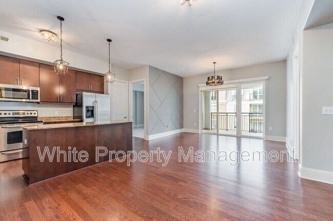 Building Photo - 4625 Piedmont Row Dr