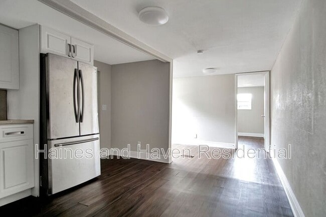 Building Photo - 26 Forest Dr