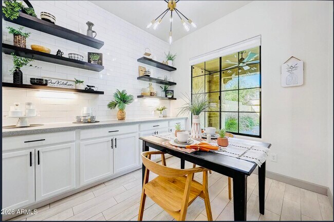 Building Photo - 3467 N Hooper St