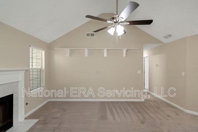 Building Photo - 123 Willow Springs Ln