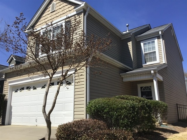 Building Photo - 111 Pin Oak Ct