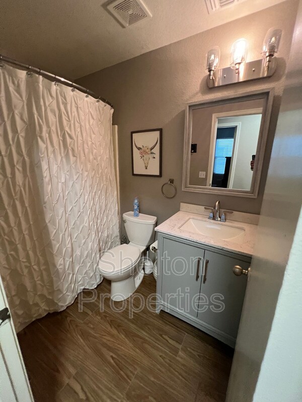 Building Photo - 15439 W Cortez St