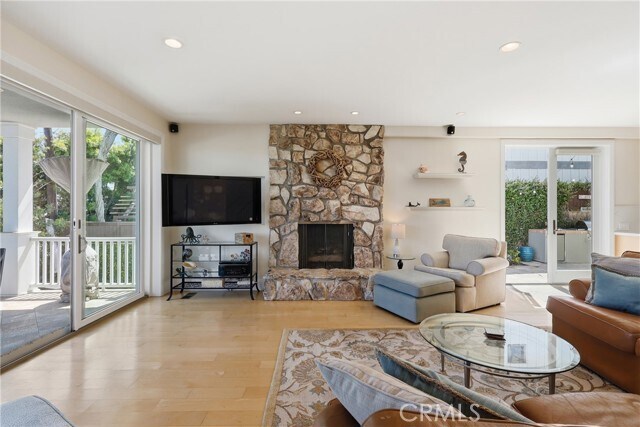 Building Photo - 628 Via Monte Doro