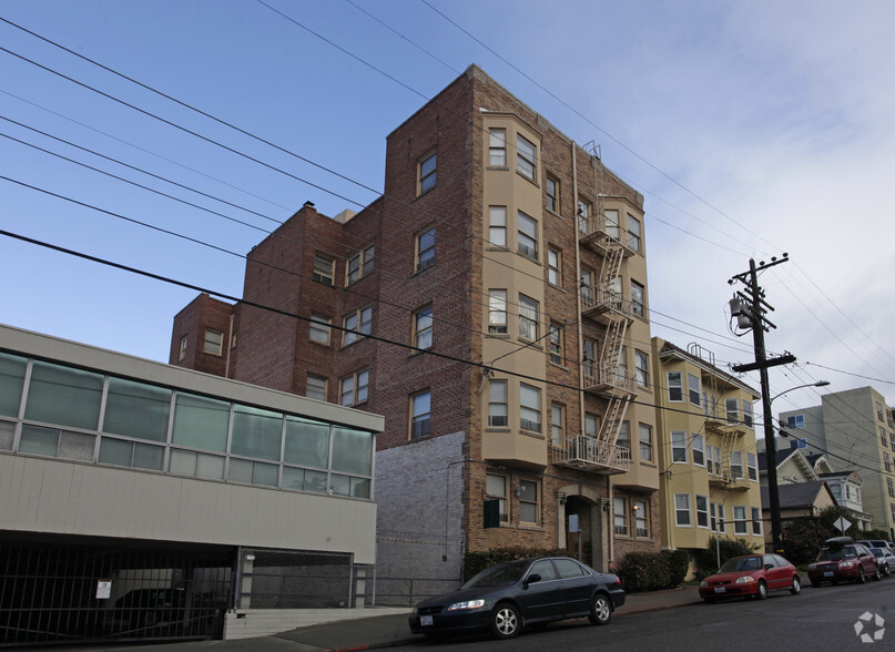 Primary Photo - Lenox Avenue Apartments