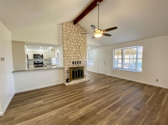 Building Photo - 5502 Longhorn Landing