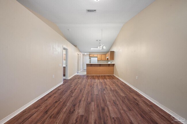Building Photo - 9771 Cobblebrook Dr