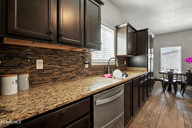 Building Photo - 14466 Alyssa Marie